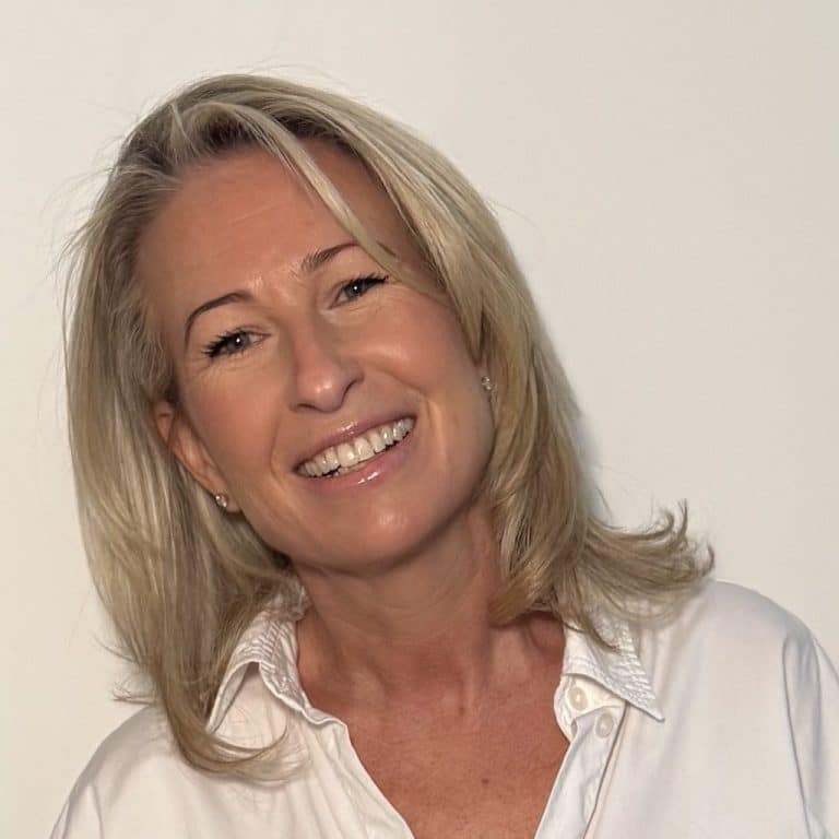 Estelle-Burton-Ichika-Spa