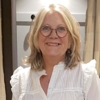 Josiane-Schmitt-Specialiste-Kobido-Authentique-Massage-Japonais-Arcueil-Ile-de-France-Centre-Takumi-Finch