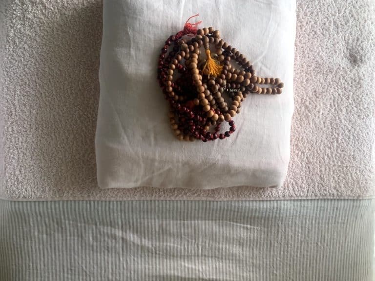 pauline-bourdaud-cabinet-bolivar-beads